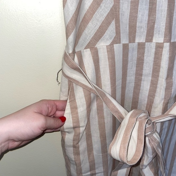 Draper James Tie Waist Jumpsuit in Cabana Stripe Tan Camel and White Size Small - Picture 6 of 13